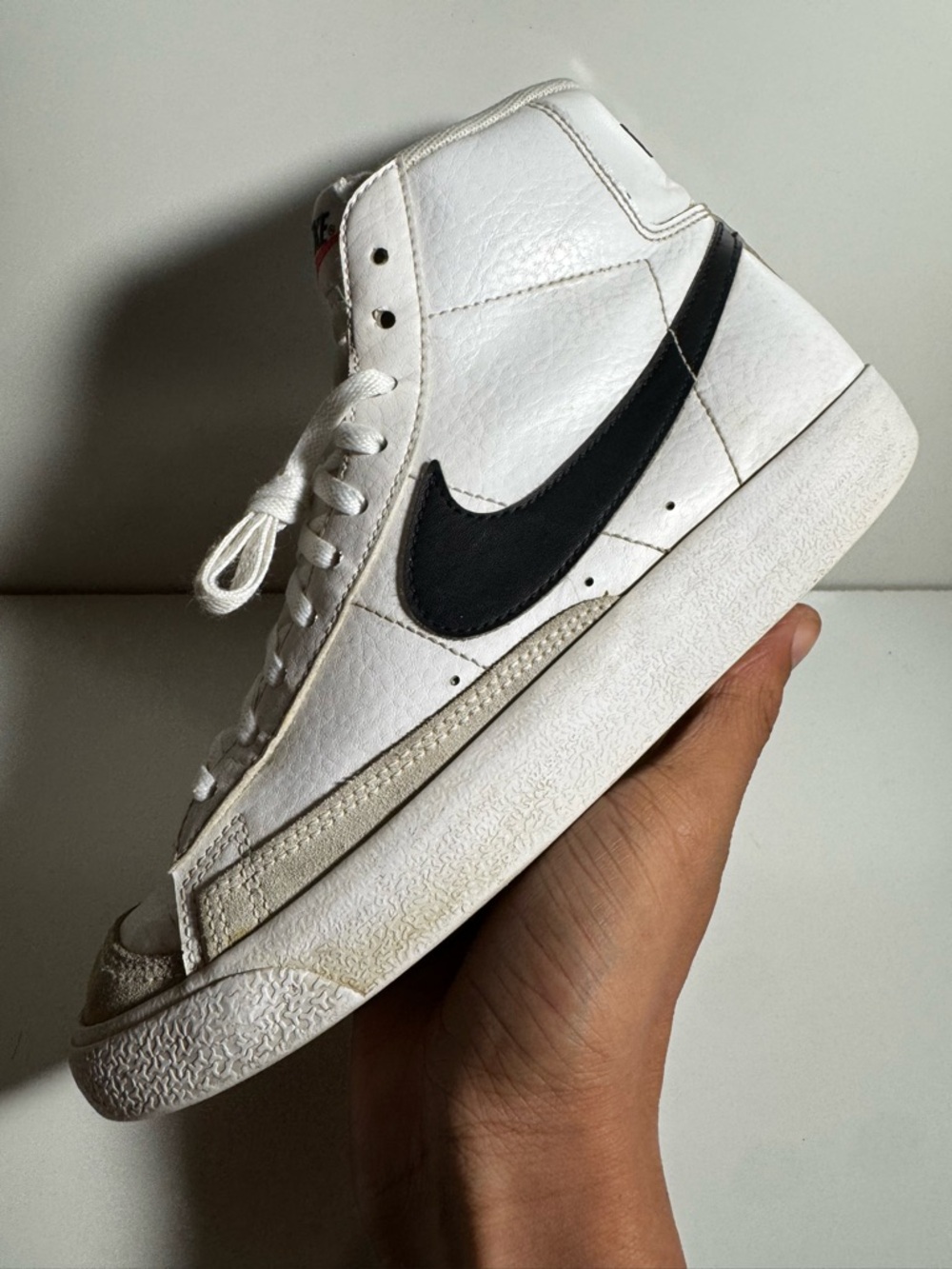 Nike Blazer Mid ‘77 Vintage White Black’ GS Size 5Y